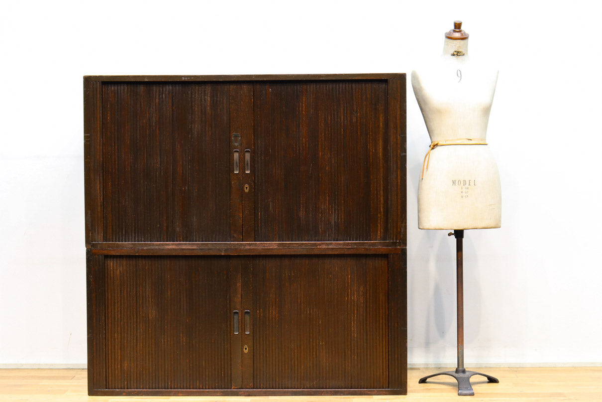 上質な造りにレトロ感漂う蛇腹戸造りの収納箪笥 BB2676 – 古福庵