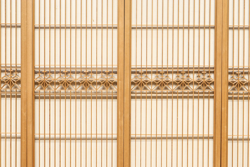 縦と菱の格子にシンプルな幾何学装飾を施した上品な欄間・書院セット