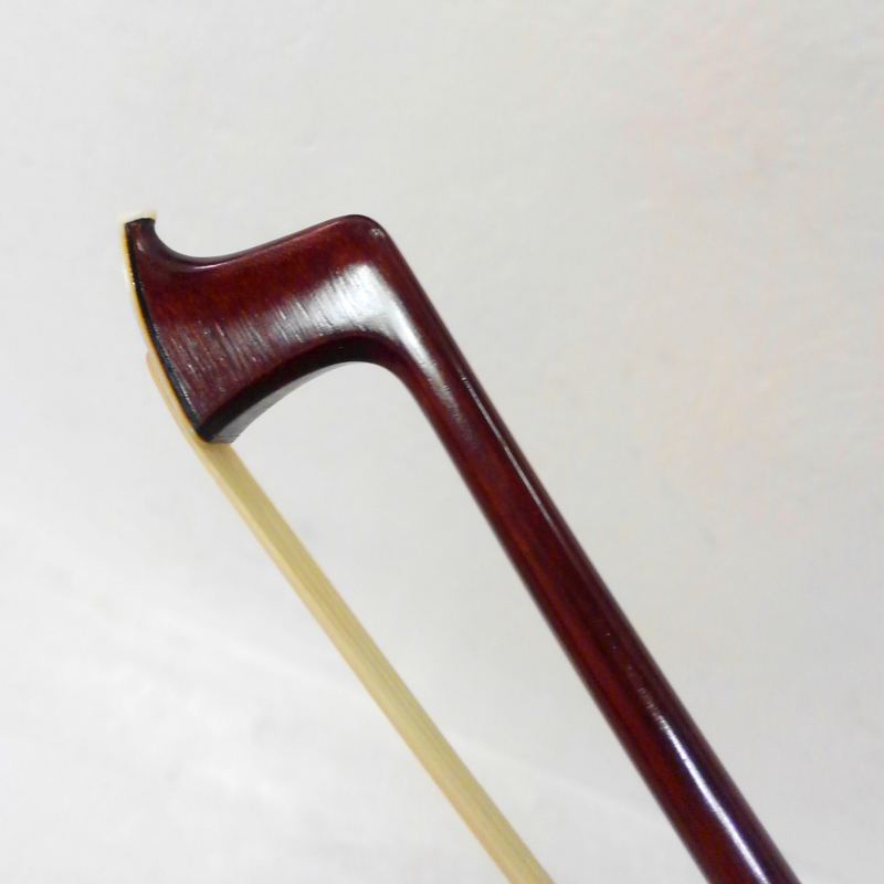 バイオリン専門店の国際楽器社からALFRED KNOLL クノール弓の紹介です