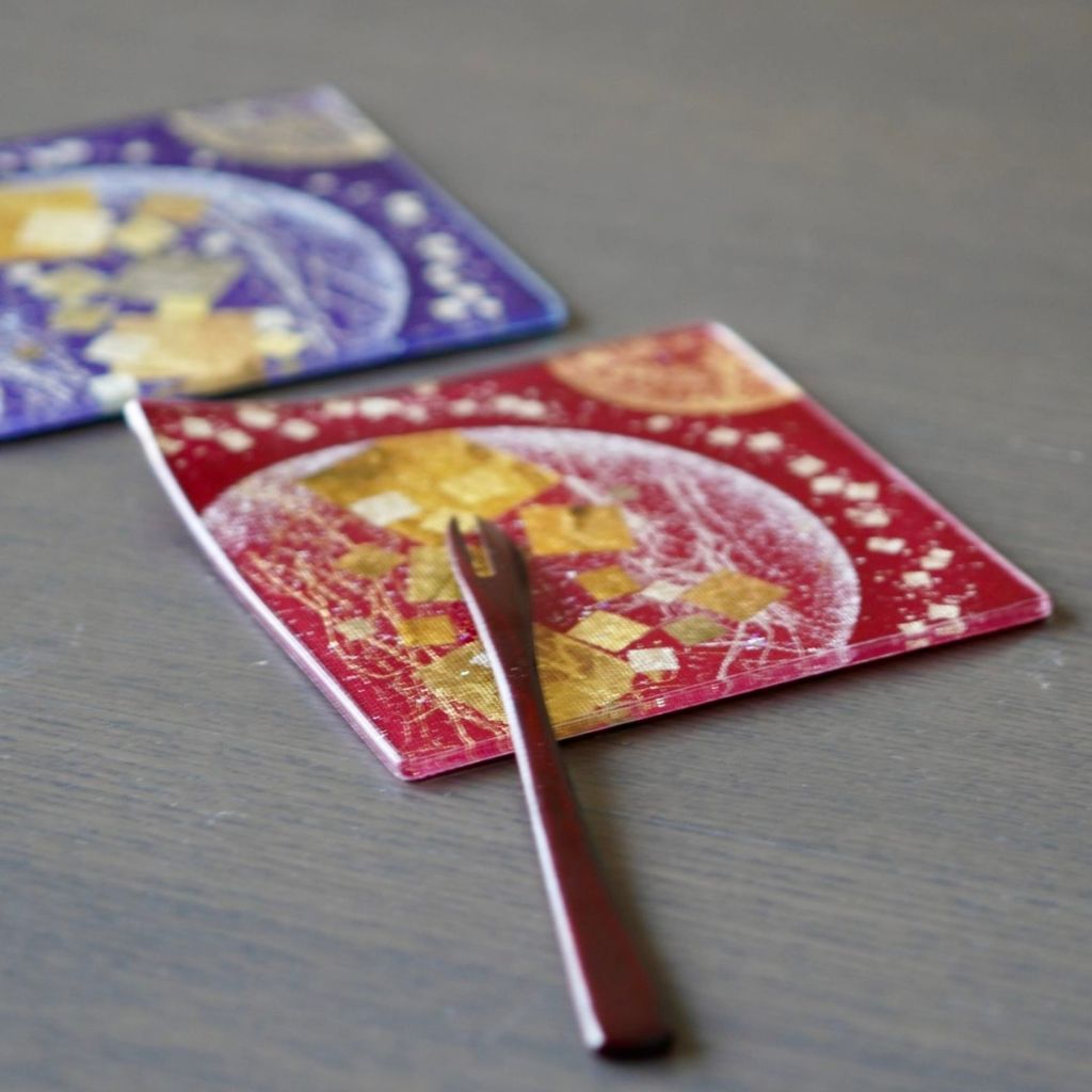金彩友禅 ガラスの器 双子月切れ箔 10cm 角皿 – 漆器 高翆