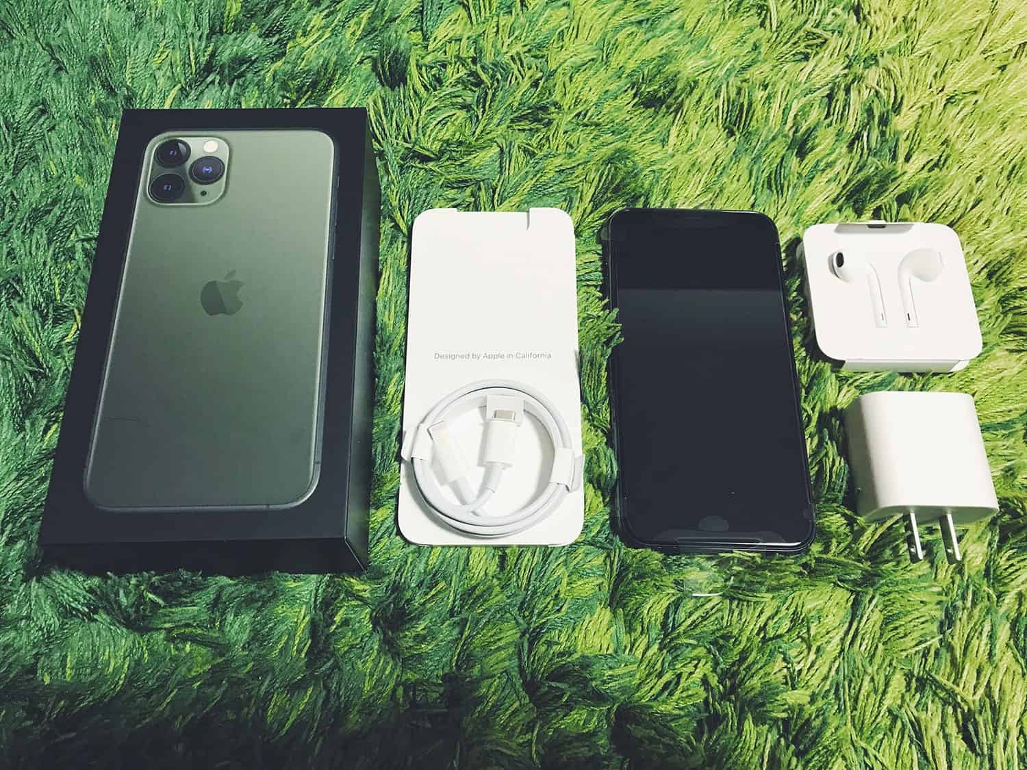 徹底比較】iPhone11 Pro ミッドナイトグリーン開封レビュー／iPhone11