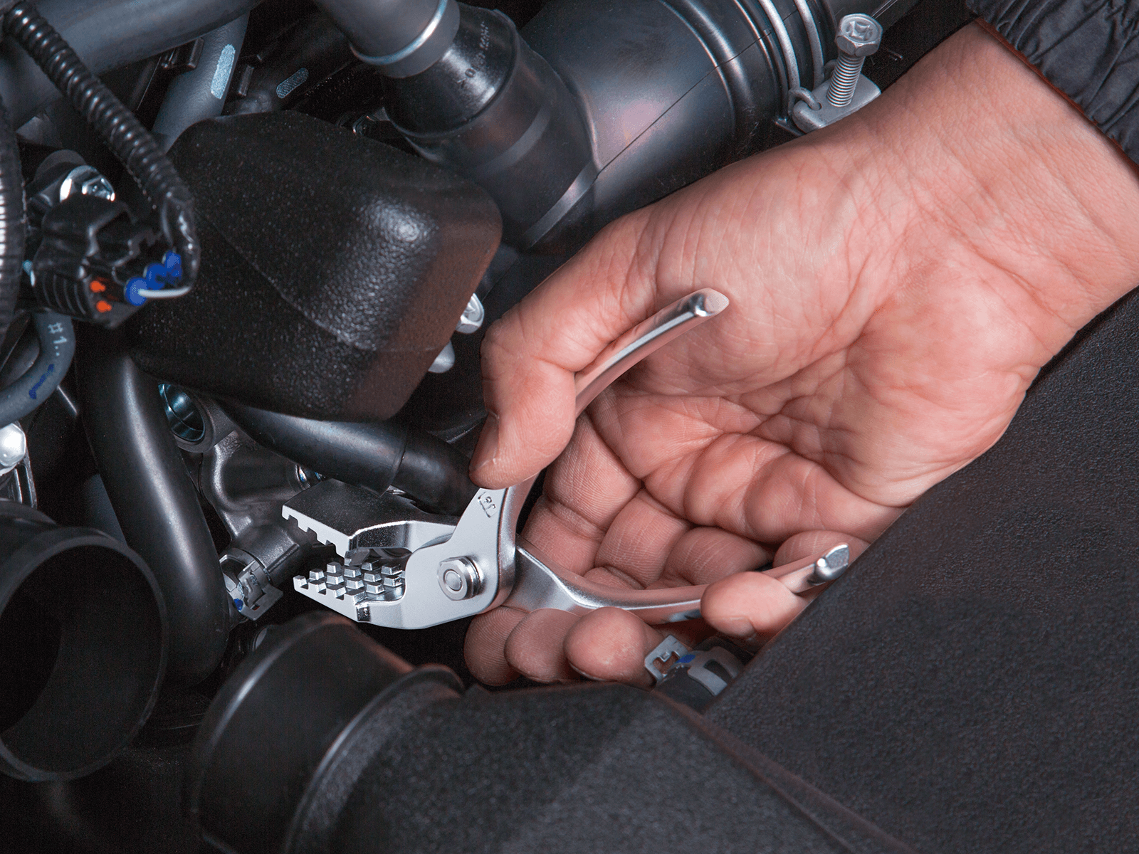 ホースクリッププライヤ（ショートベントタイプ） | KTCツール