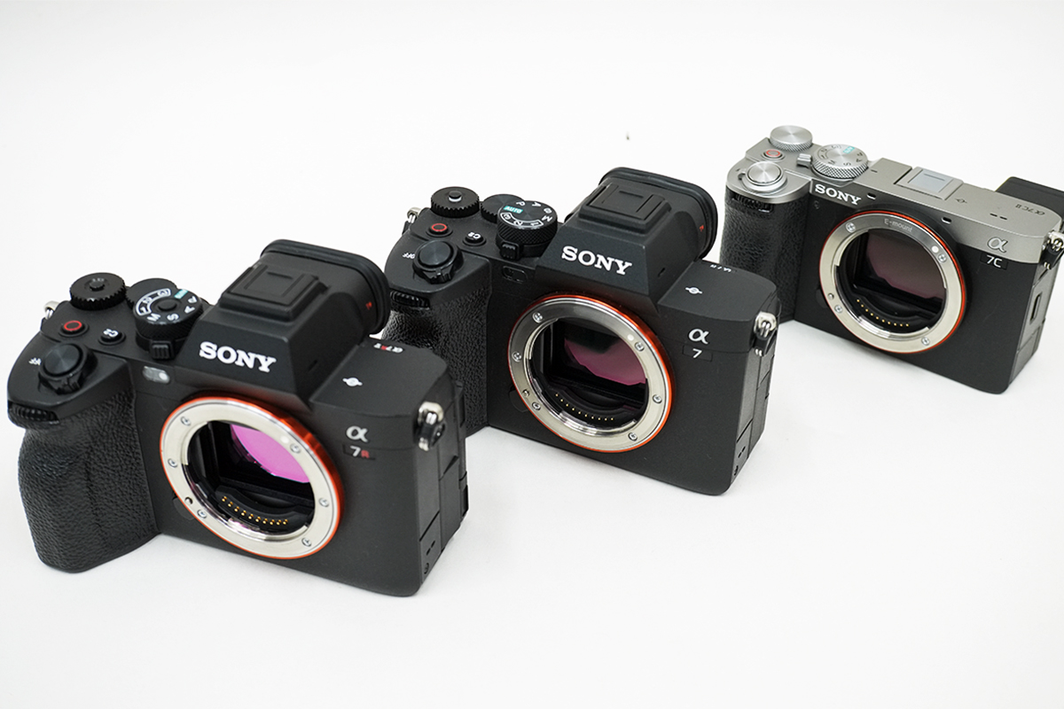 デジタル一眼カメラ α7R V が 44,000円、α7 IV・α7C II が 22,000円の