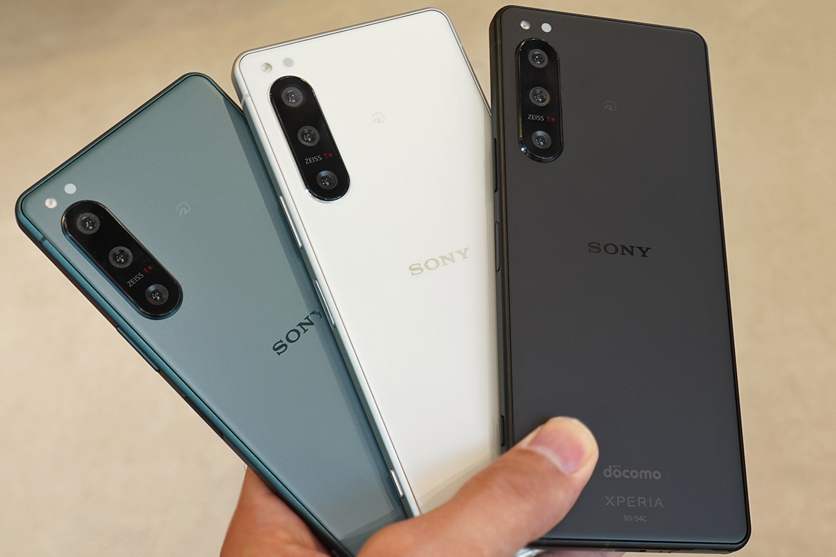 SIMフリースマートフォン「Xperia 5 IV XQ-CQ44」グリーン・エクリュ