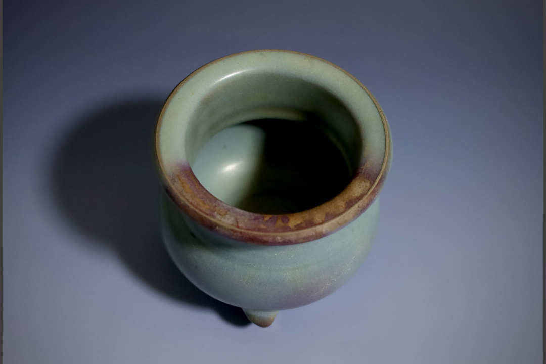 鈞窯澱青釉紫斑鬲香炉 ｜九間堂・京都二条・コレクション（販売