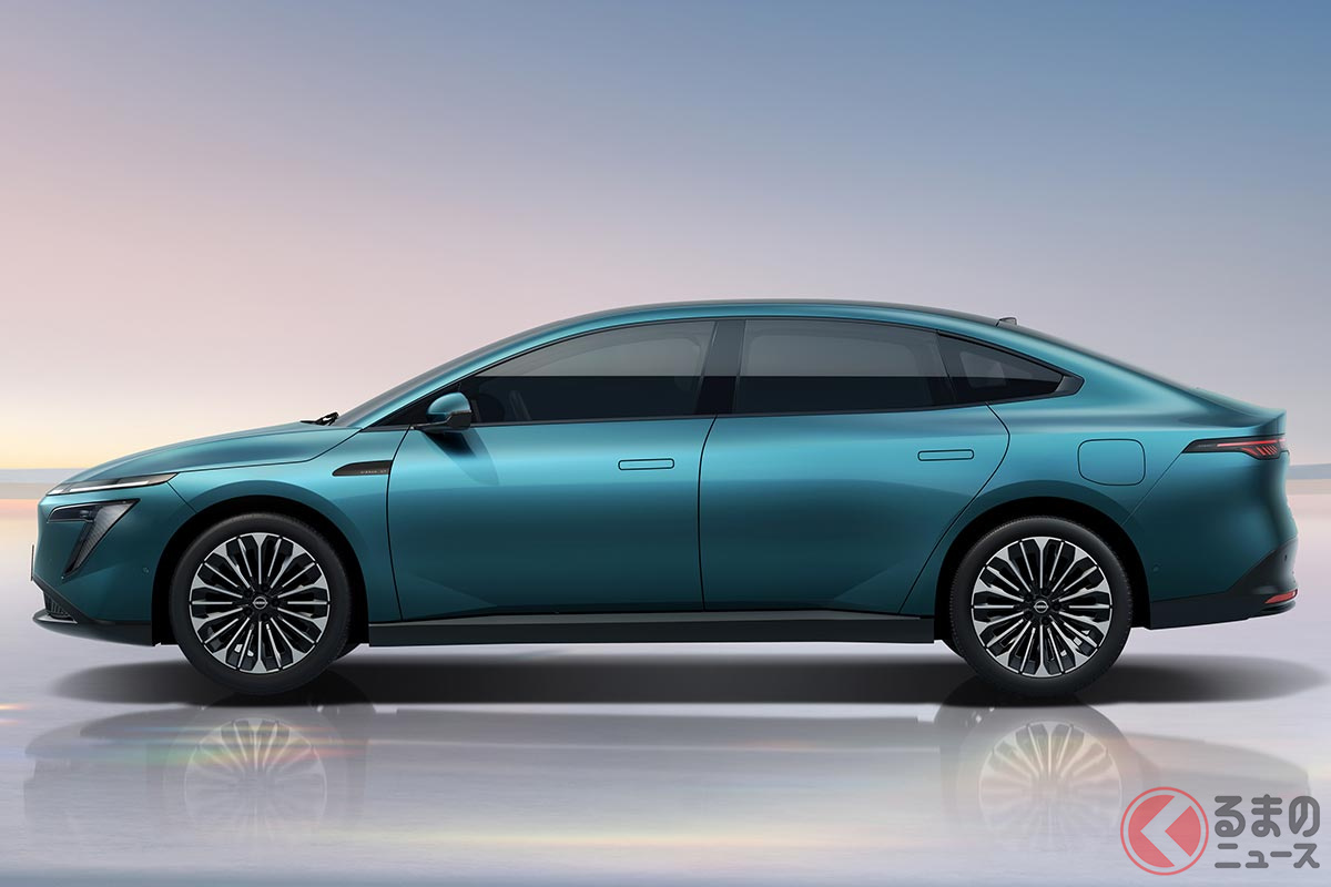 日産がJMS2025で初公開する新型「セダン」に大反響！ 「250万円は破格