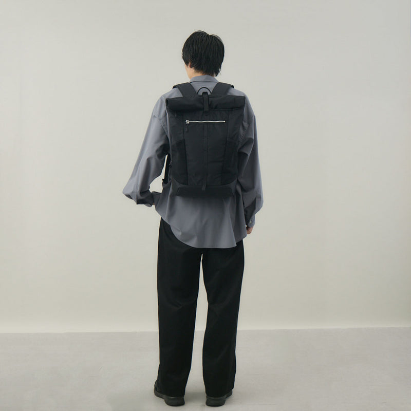 高密度織ナイロン ロールトップリュック 黒 豊岡産 – kuros.style