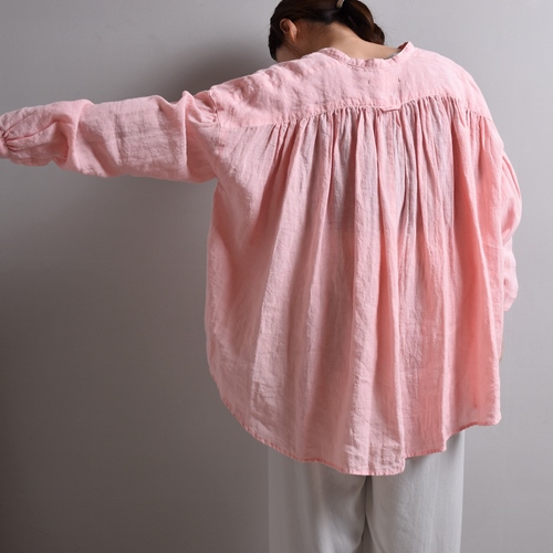 春を、纏う「ikkuna/suzuki takayuki」オーガニックコットンブラウス