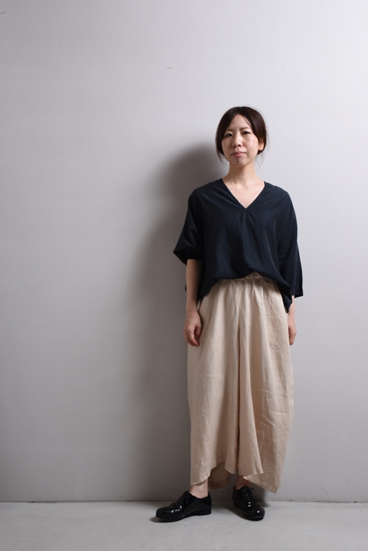 定番アイテムにおしゃれ感をプラス「suzuki takayuki」のパンツ