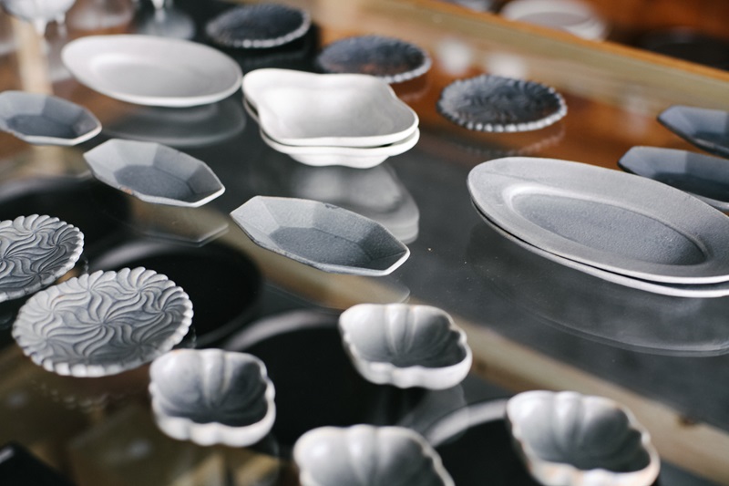 繊細さと使いやすさと 安福由美子さんの器 | 暮らしとおしゃれの編集室