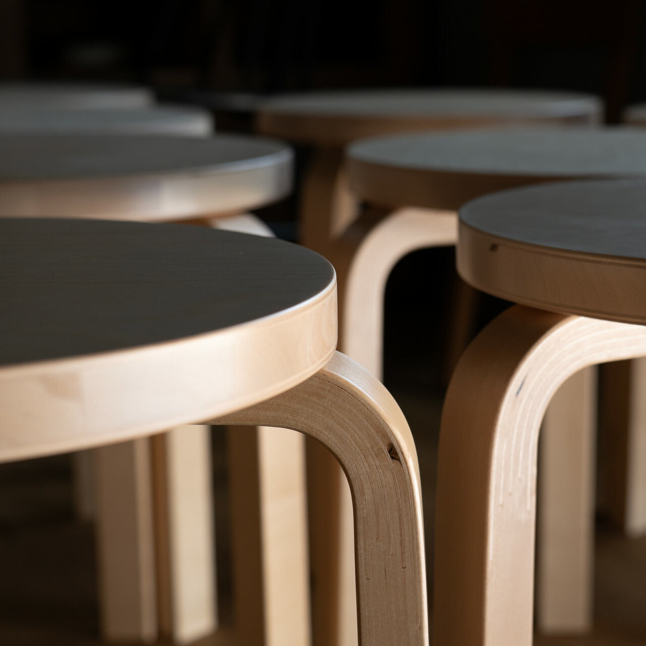 限定モデル】 Artek アルテック スツール60 ウスタヴァ 訳あり品