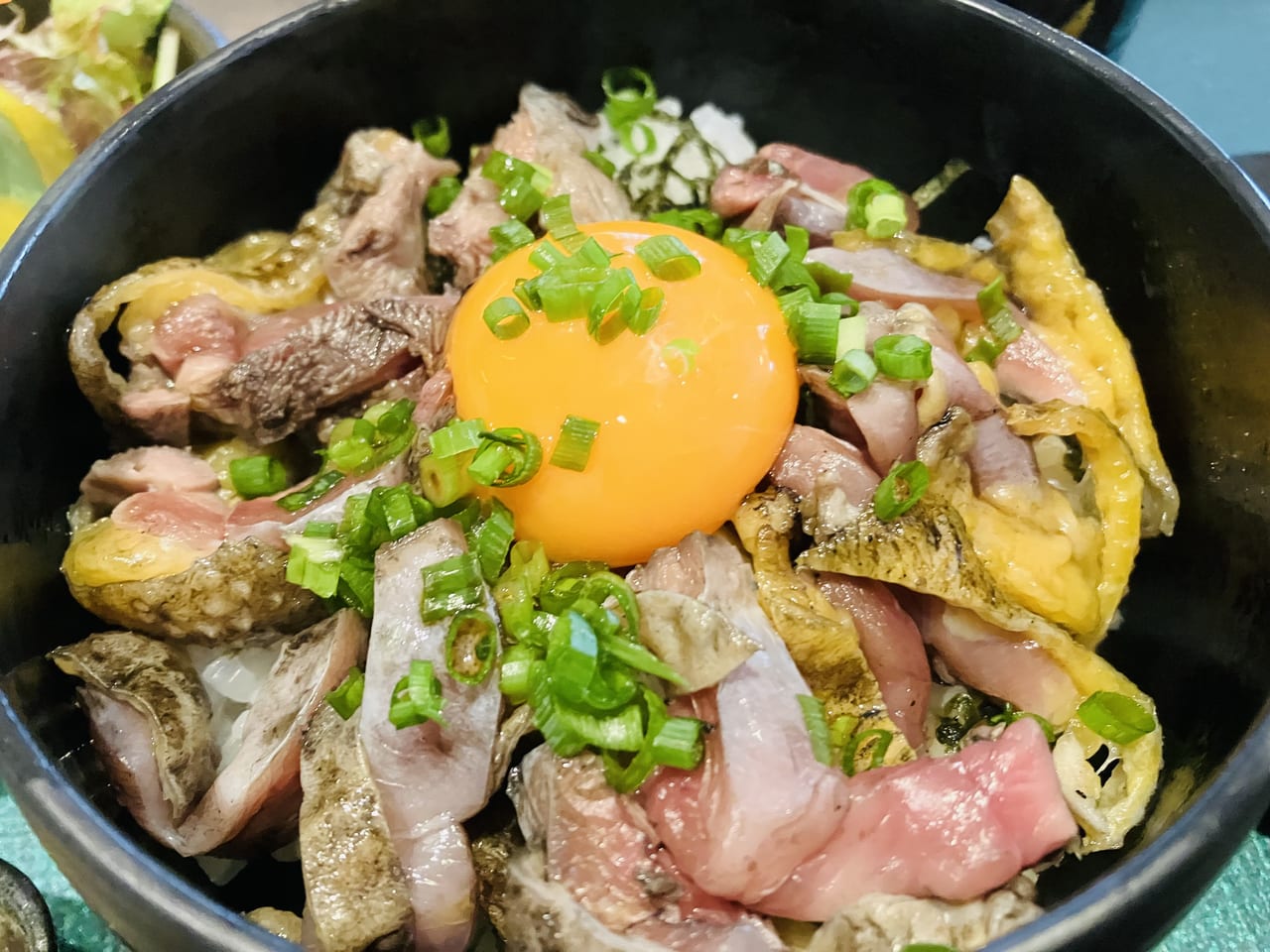 草津市】南草津駅すぐにある「鶏と旬菜の炭火焼居酒屋 mandala」で