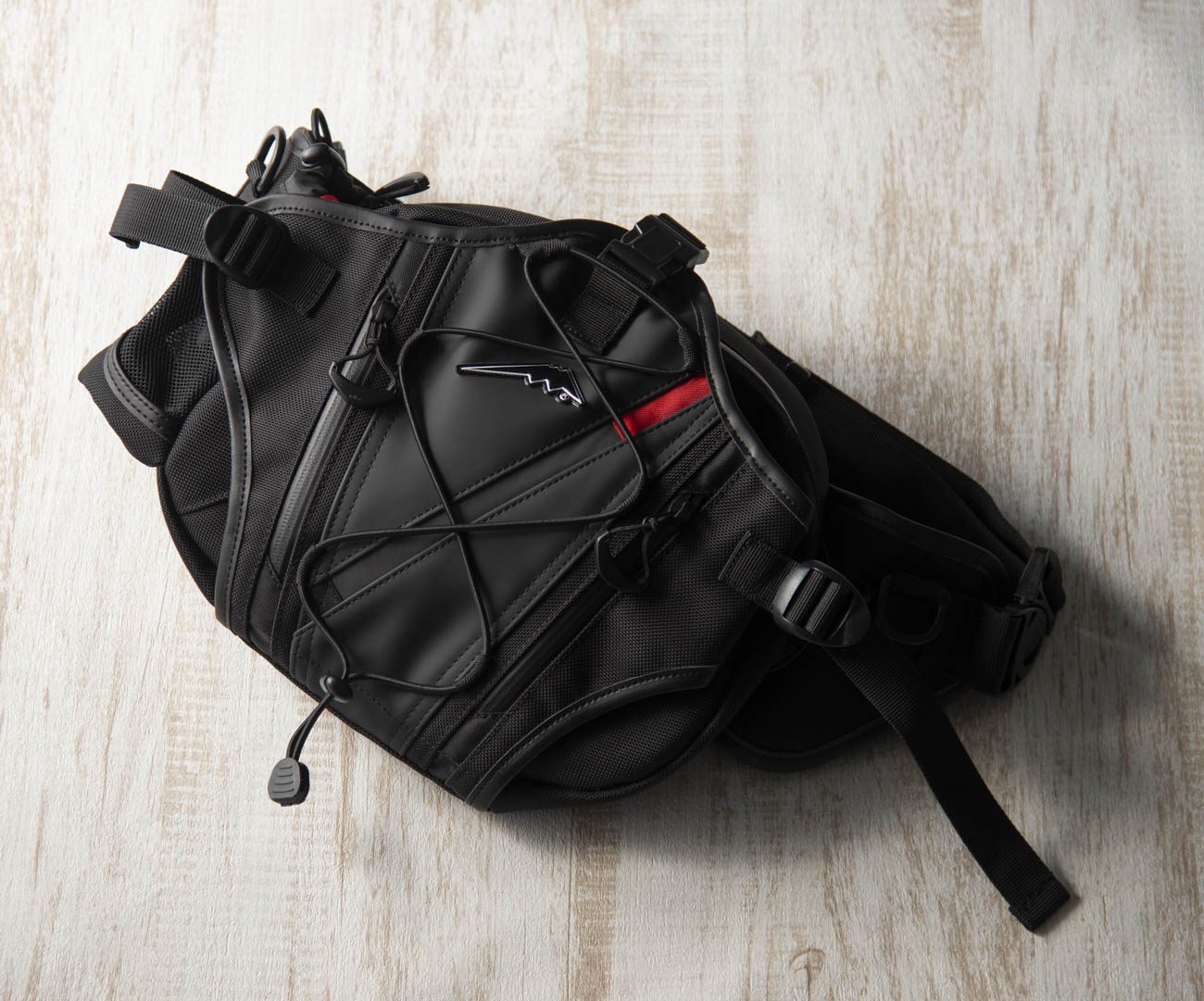 クシタニK-3586ヒップバッグ。拡張性もあり気軽に出かけることのできる