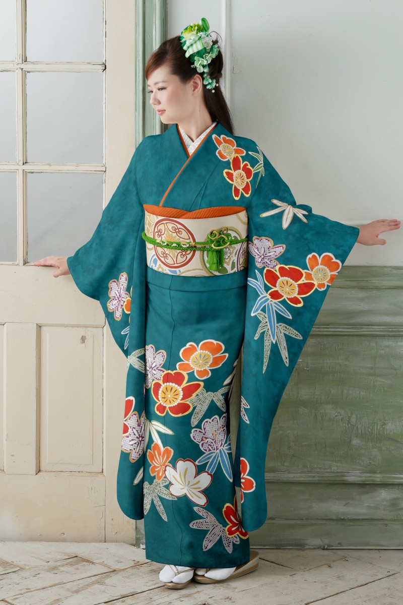 80168】桜・梅・笹｜成人式の高級振袖レンタルは京都逸品館へ