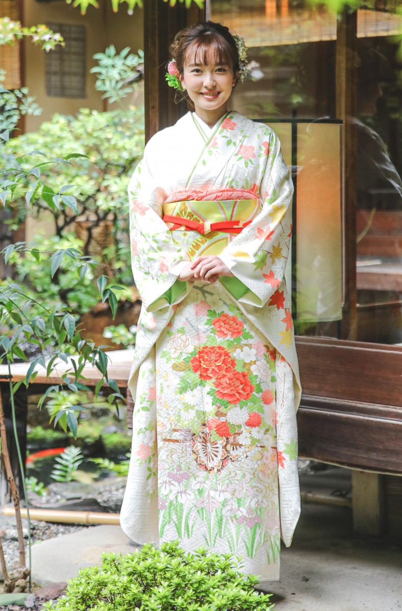 80083】花車にしだれ桜紅葉｜成人式の高級振袖レンタルは京都逸品館へ