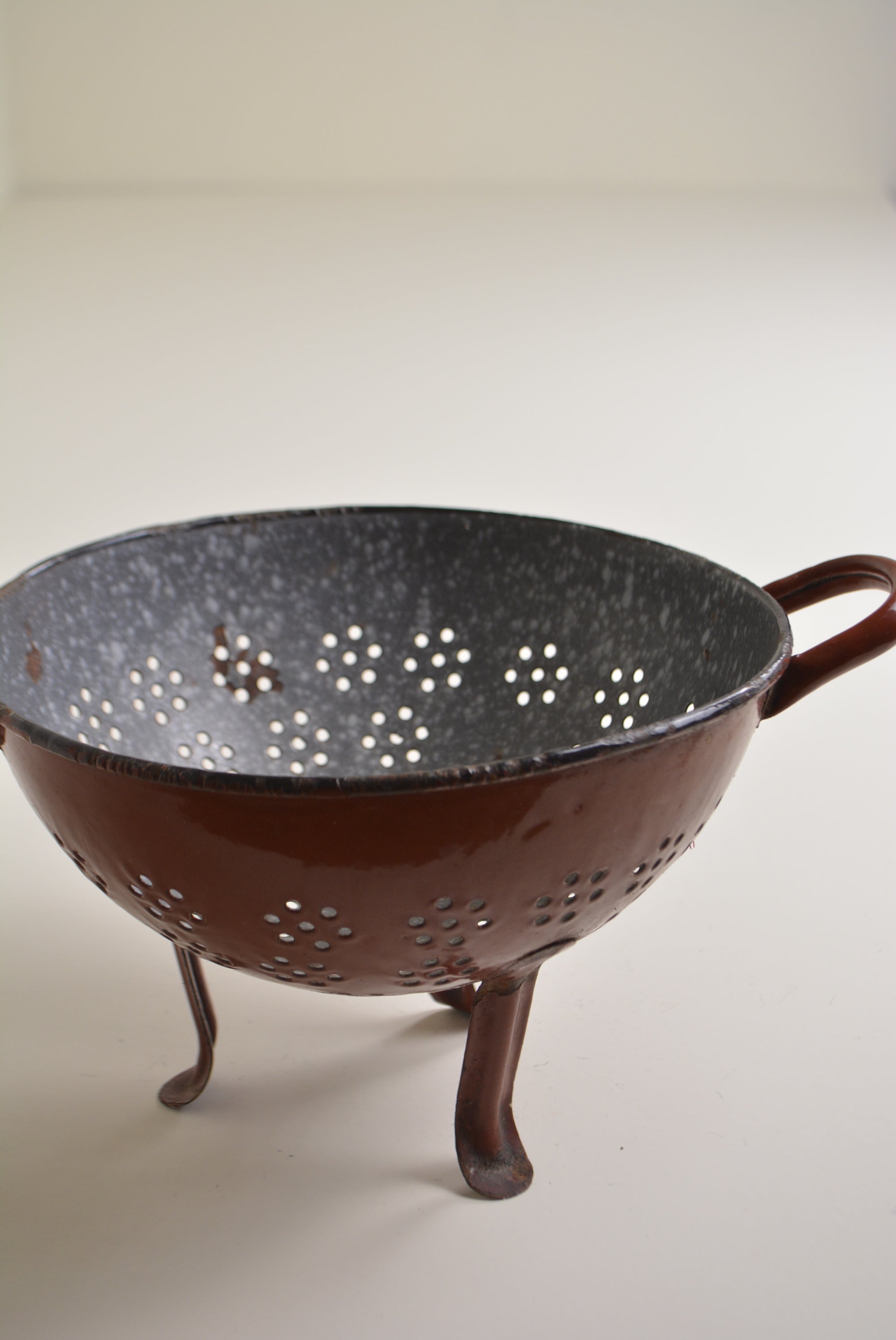 ホーロー コランダー/フランスアンティーク | La. YHA