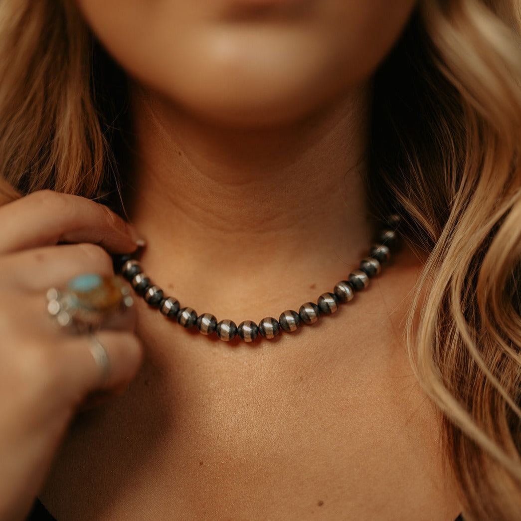 NAVAJO PEARL NECKLACE | LANTERN DANCER GALLERY – Lantern Dancer