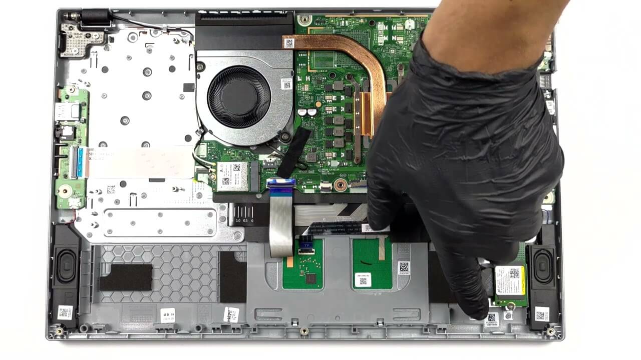 Acer Aspire 3 (A315-59) の開封方法 - 分解とアップグレード