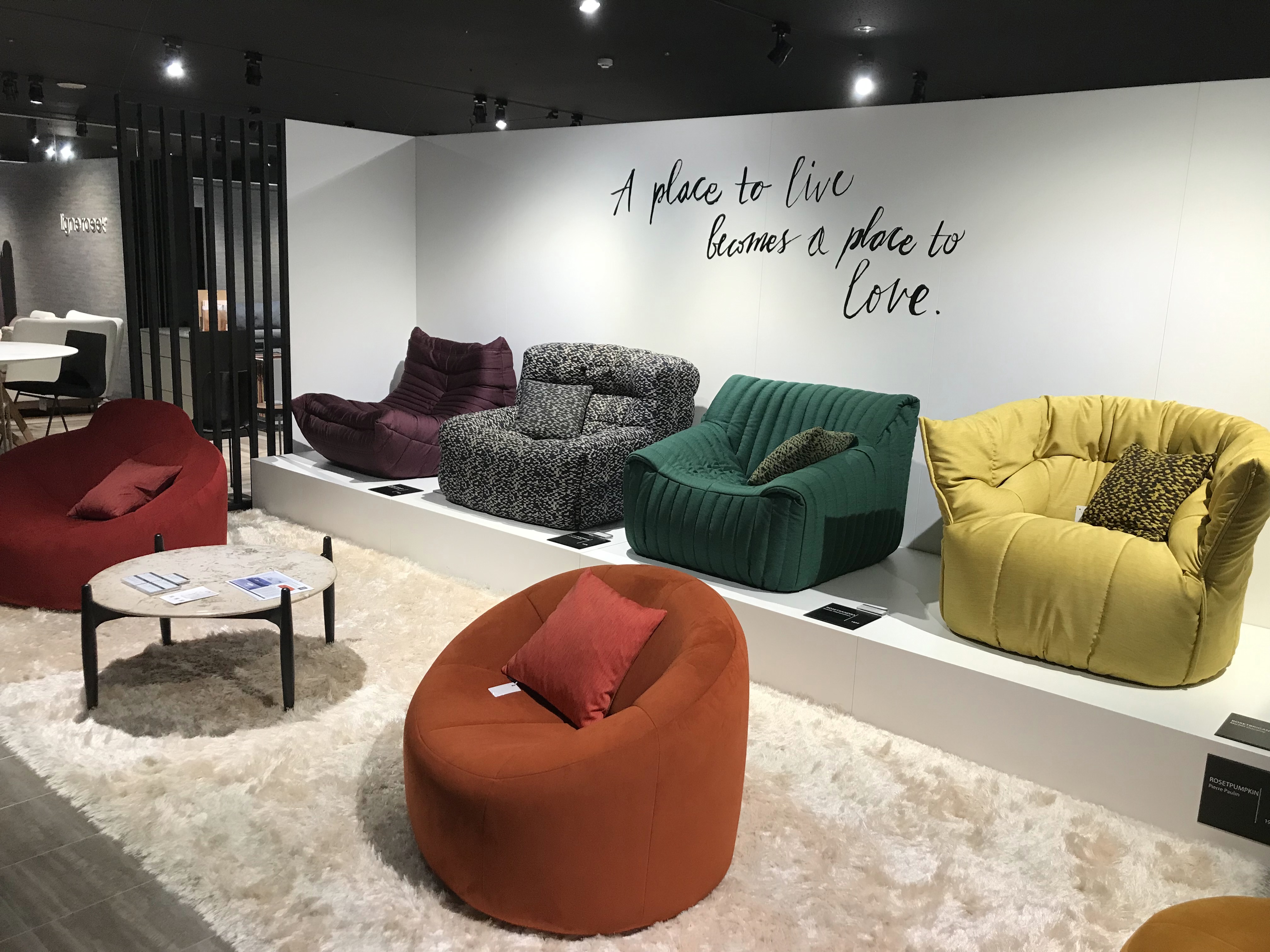 ligne roset【ROSETPUMPKIN（ロゼパンプキン）】 | LAPIAS万代家具
