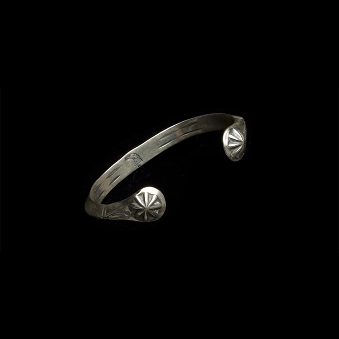 Larry SmithTRIANGLE SIDE SHELL BRACELET - Larry Smith