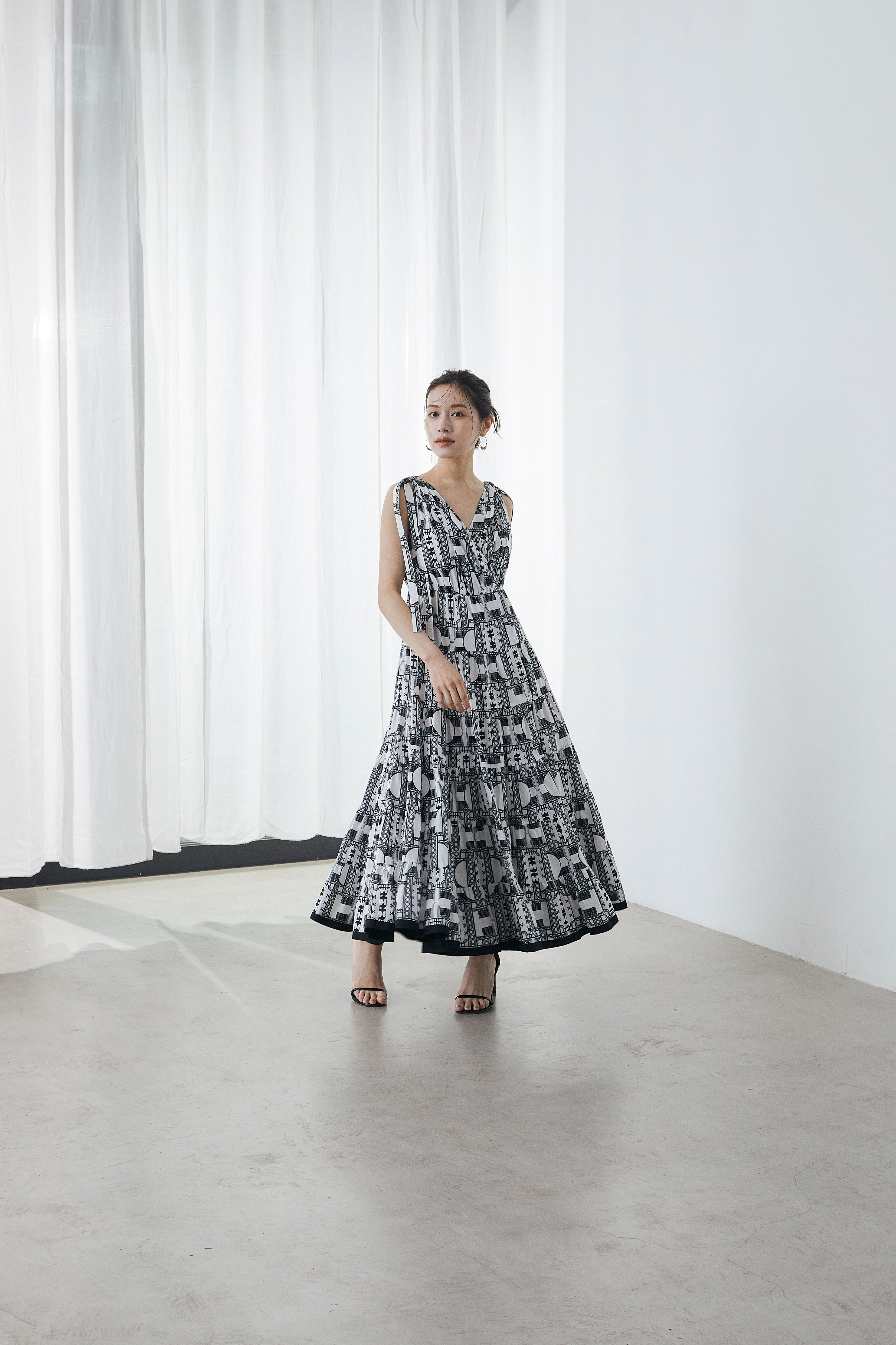 再入荷】Geometric tiered Dress – L'AUBE BLANC