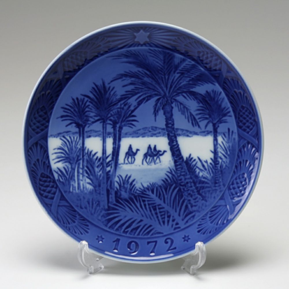 ロイヤルコペンハーゲン（Royal Copenhagen） イヤープレート 18cm