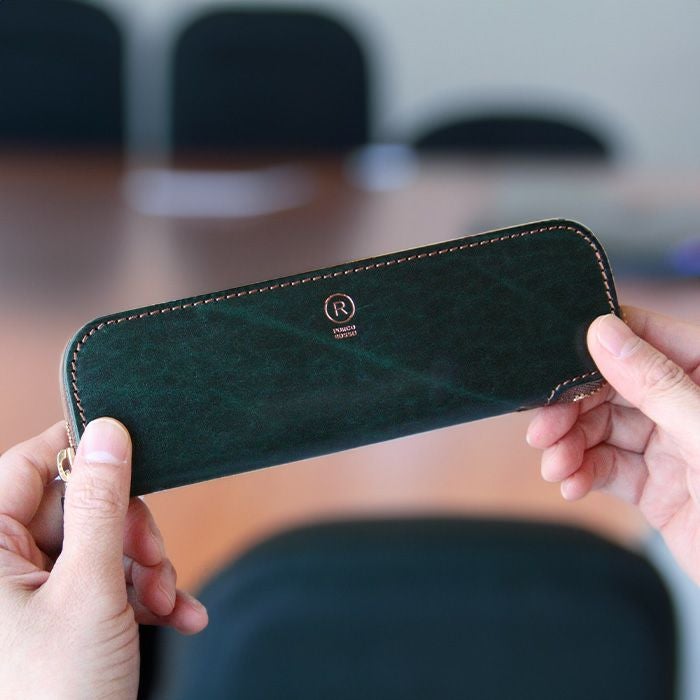 公式サイト・薬院本店限定/ルガトショルダー／トレーペンケース