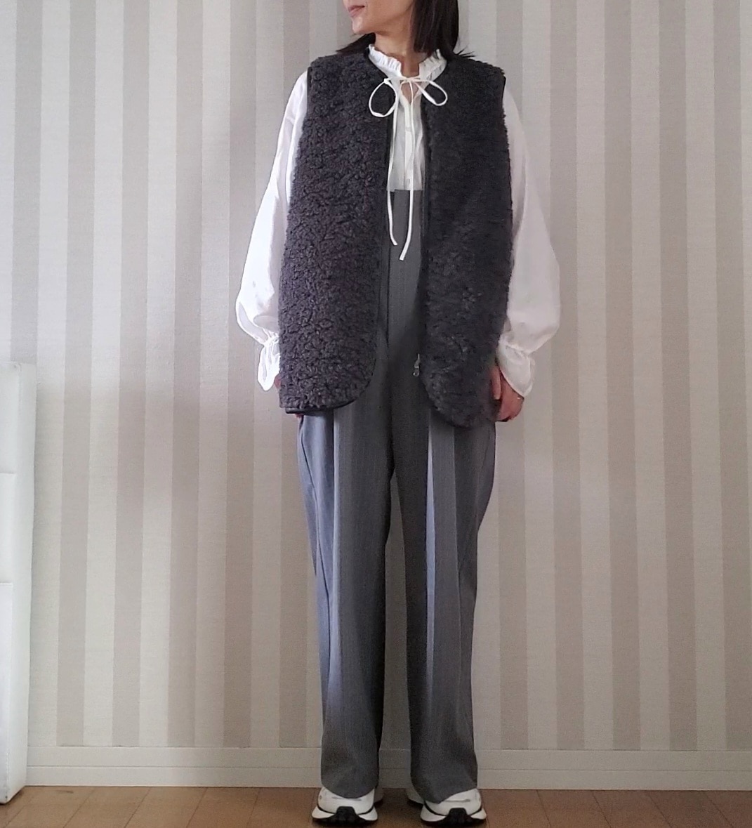 40代がきれいめに着られるシープファーベストを発見♪気温差がある日に