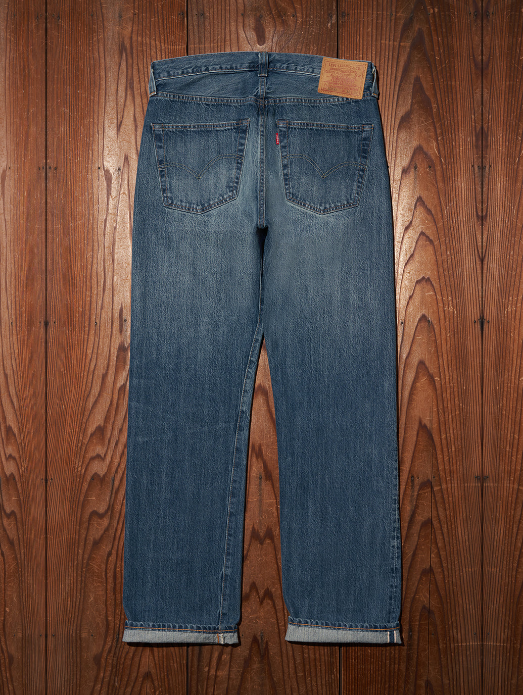 LEVI'S® VINTAGE CLOTHING 1947 501® ORIGINAL ジーンズ ミディアム