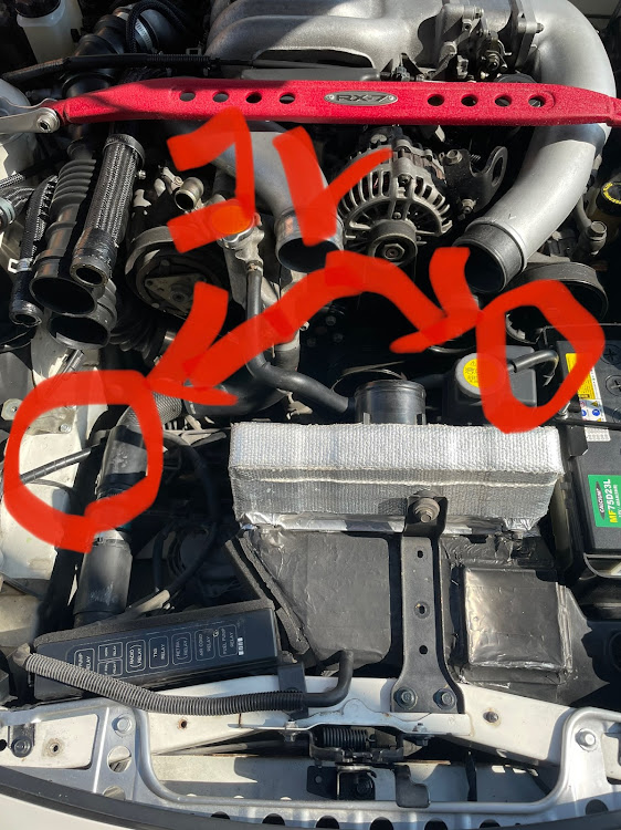 RX-7の暑い中でのDIY・サブタンク交換・ラジエター水に油分が⁉️・よく