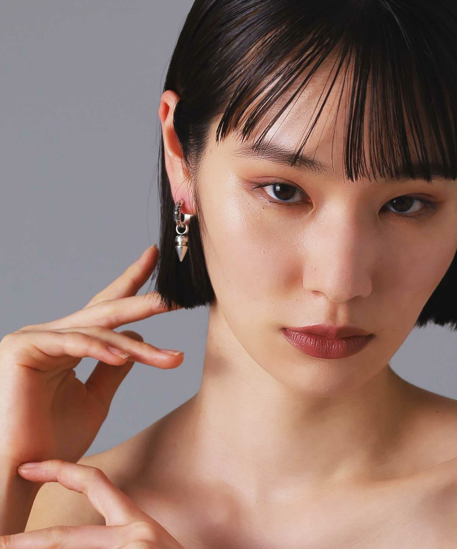 HOWL”クロッシングピアス（スパイクドドロップ）/シルバー925 | LION