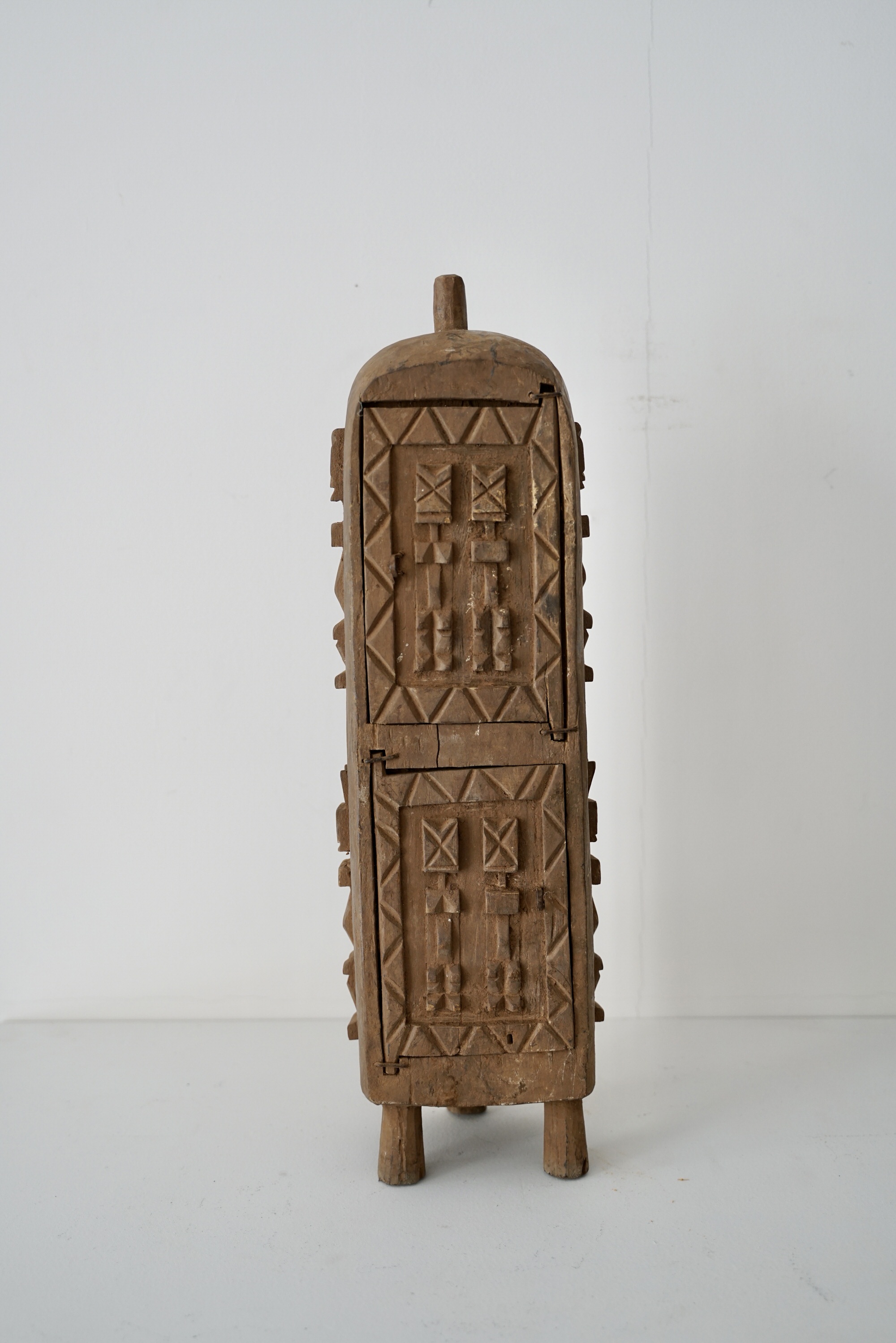 DOGON OBJECT｜LIGHT YEARS