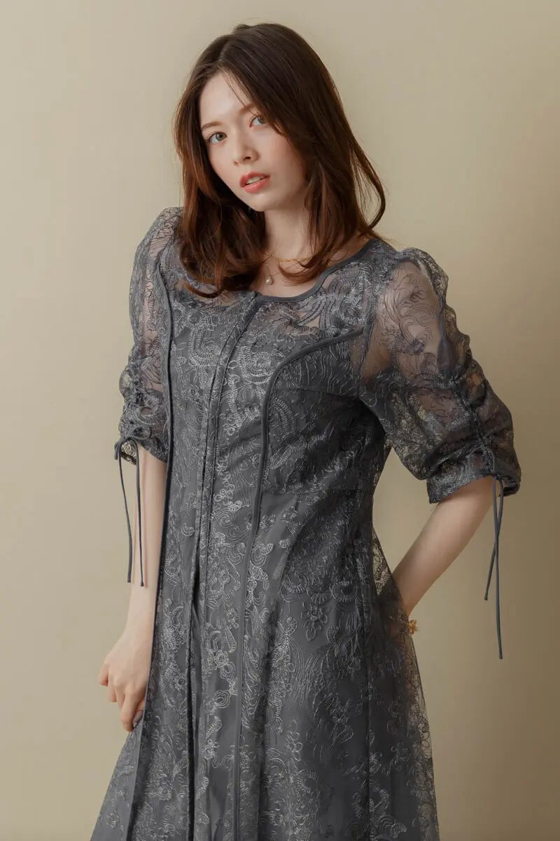 ブルーのエンブロイダリーレイヤードドレス | Dorry doll | M