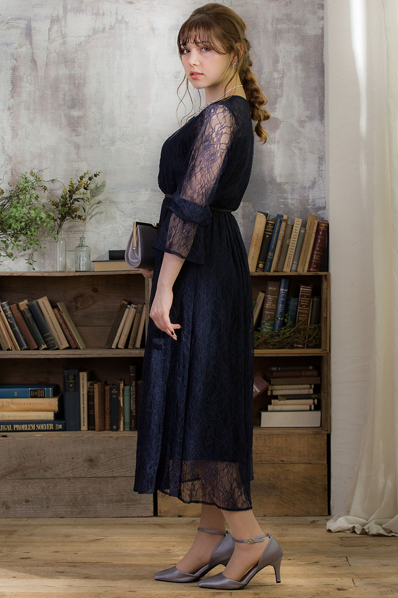 ネイビーの長袖総レースドレス | trattoria | M | 結婚式パーティーの