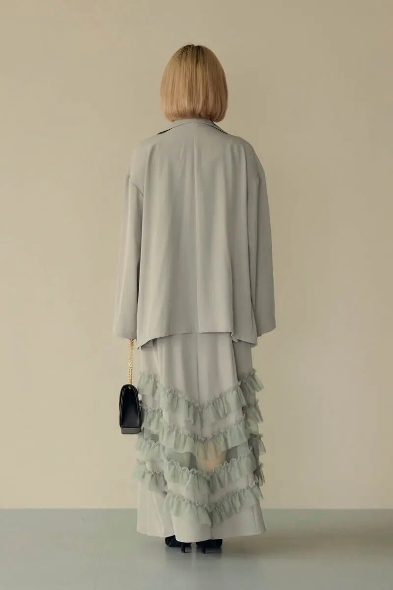 グレージュのトランスペアレントヘムセットアップドレス | et.UNiVER