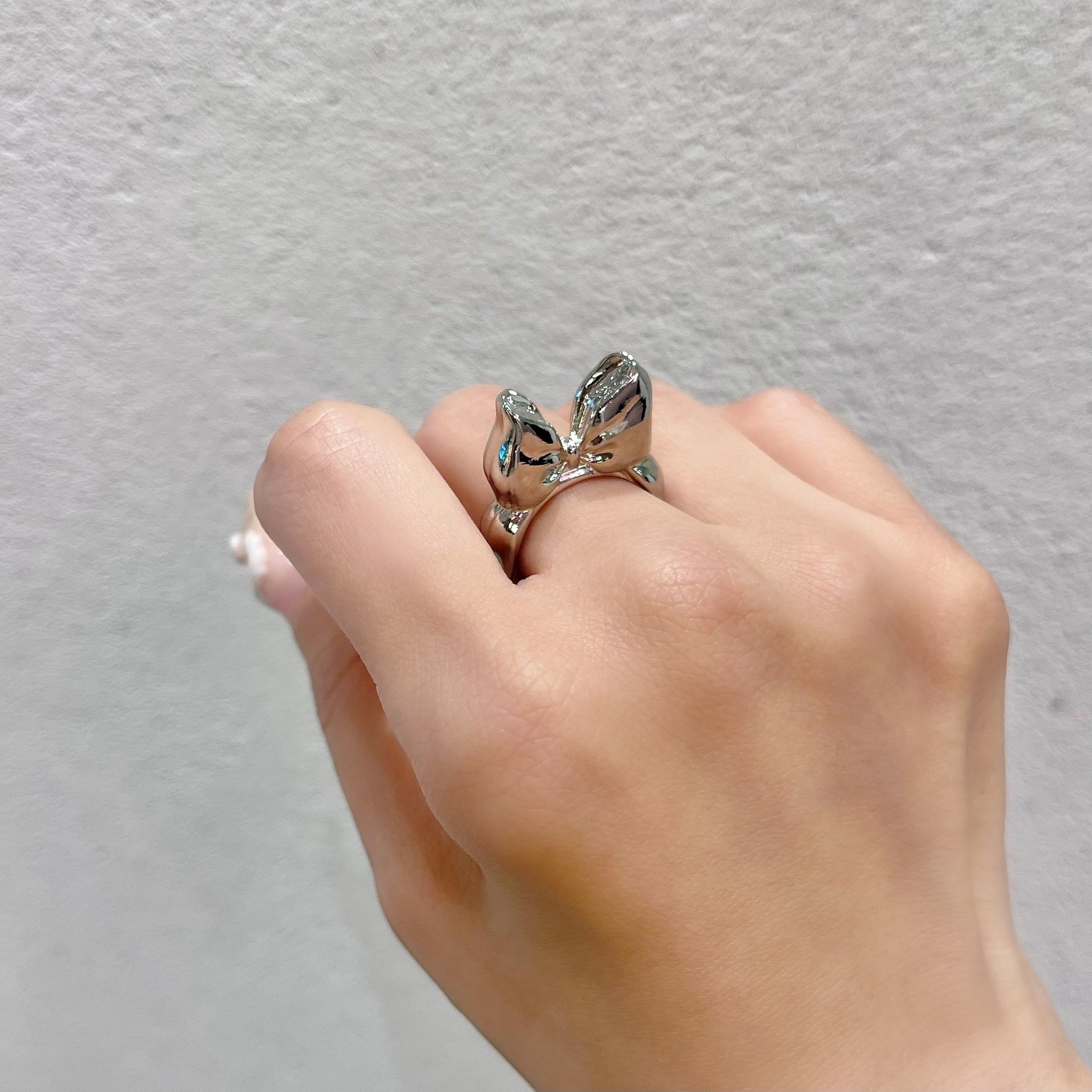 シルバーウィッシュリボンリング – Liquem