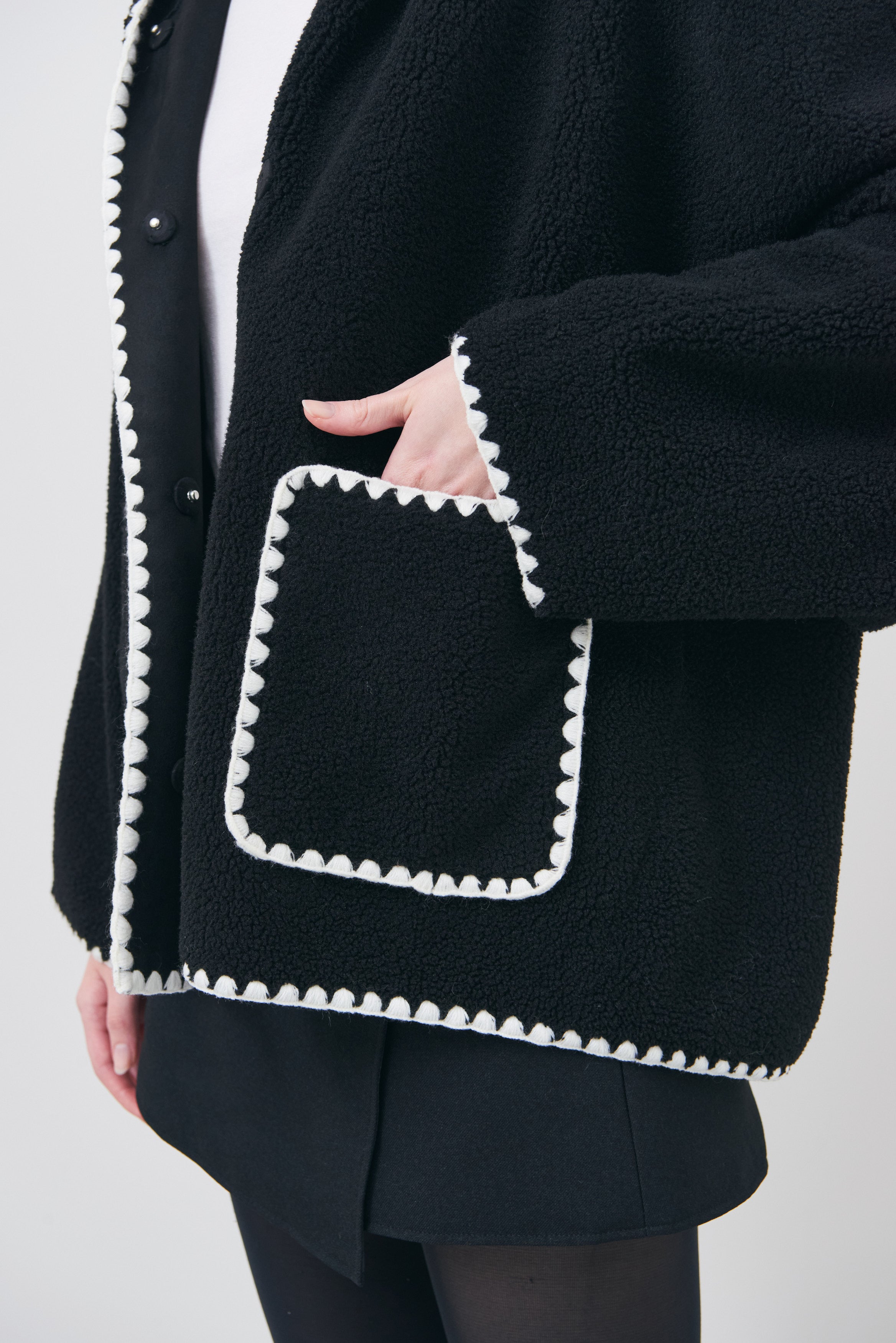 Scallop Boa Hoodie / Black – LIten.online