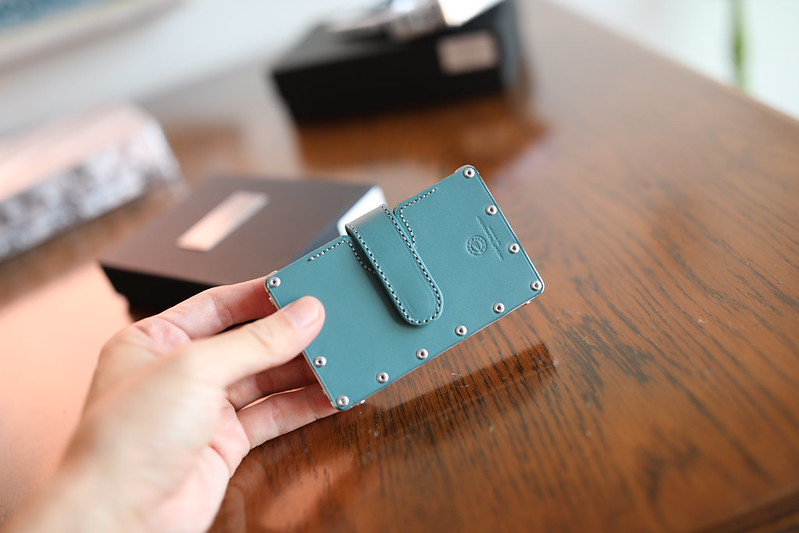 エアロコンセプトの小物入れ（クロコダイル仕様）を購入。見れば見る