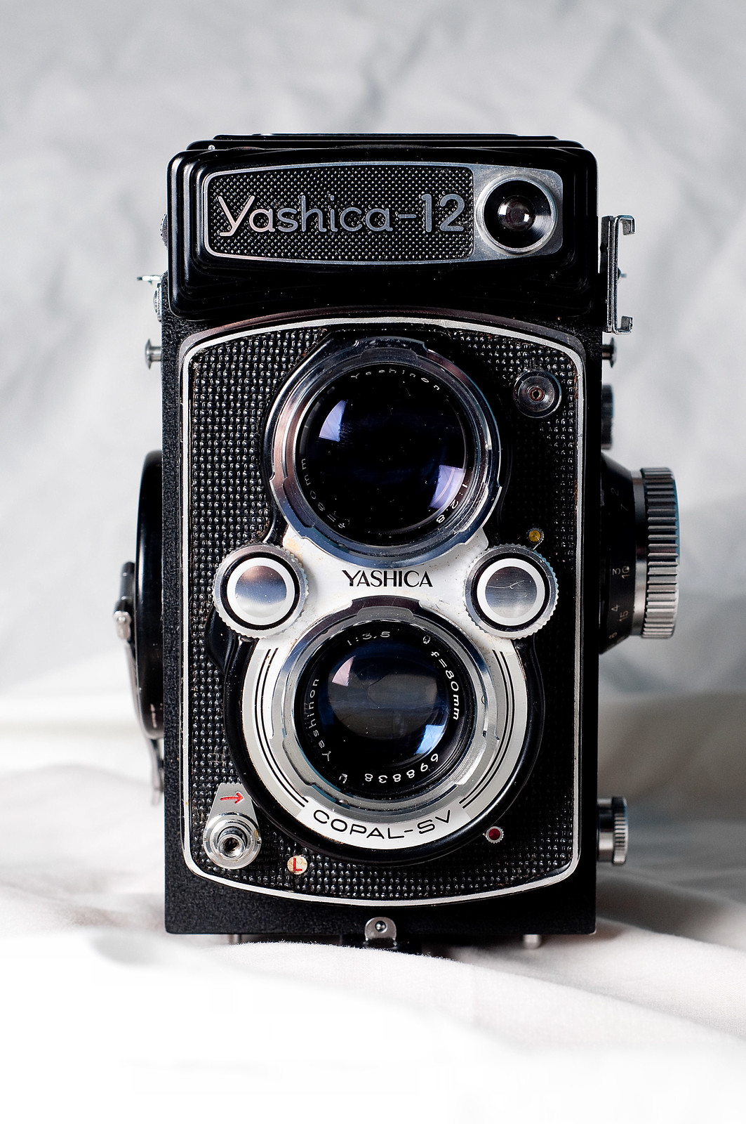 Bonus Camera Review Blog – Yashica-12 – Alex Luyckx | Blog