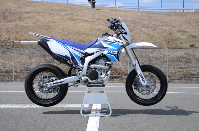 WR250R/X乗りのライダーへ！新ブランド取り扱い＆予約受付開始