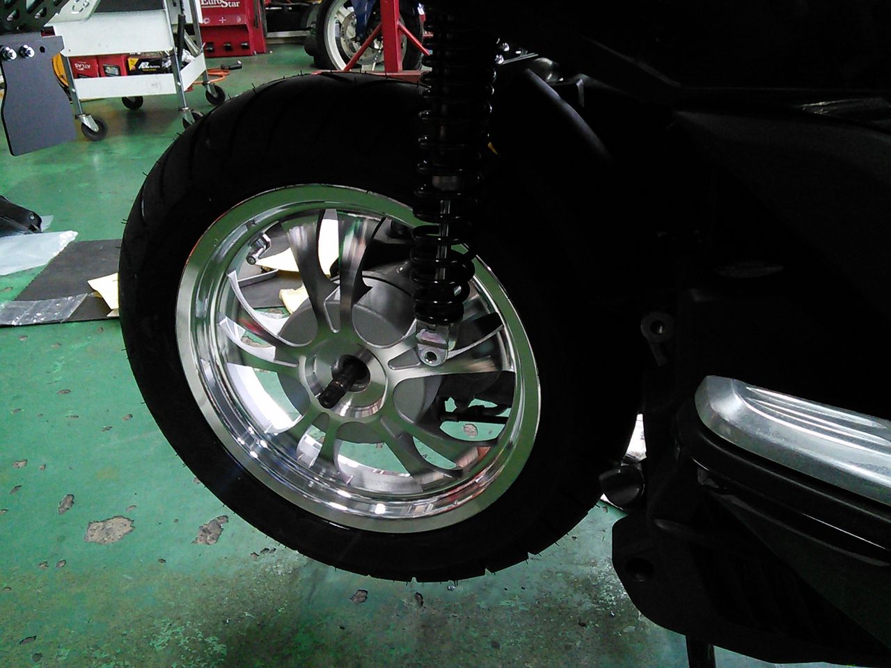 PCX125 13インチホイール カスタムその1【和光】 : 2