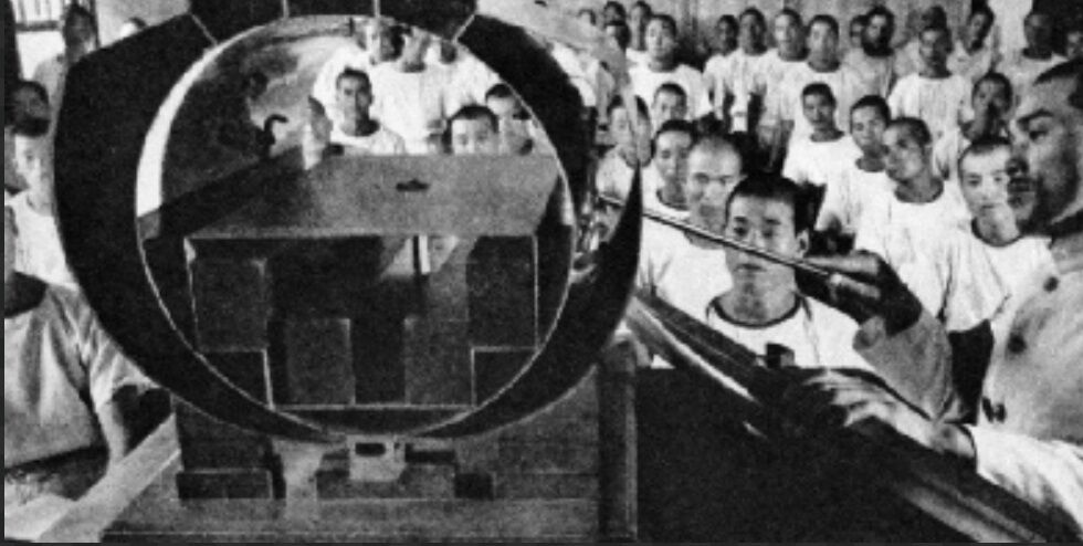 海軍潜水学校練習生修行徽章 : サルナシの掘り掘り日記 ～越後黄金山の