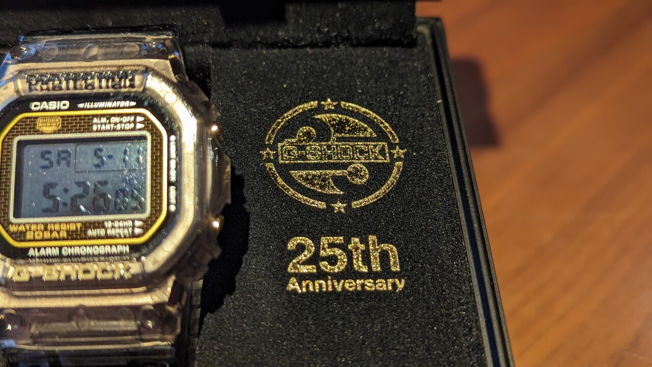 16年前ゲットした”グレースケルトン”モデルの現在の黄ばみは？驚きの