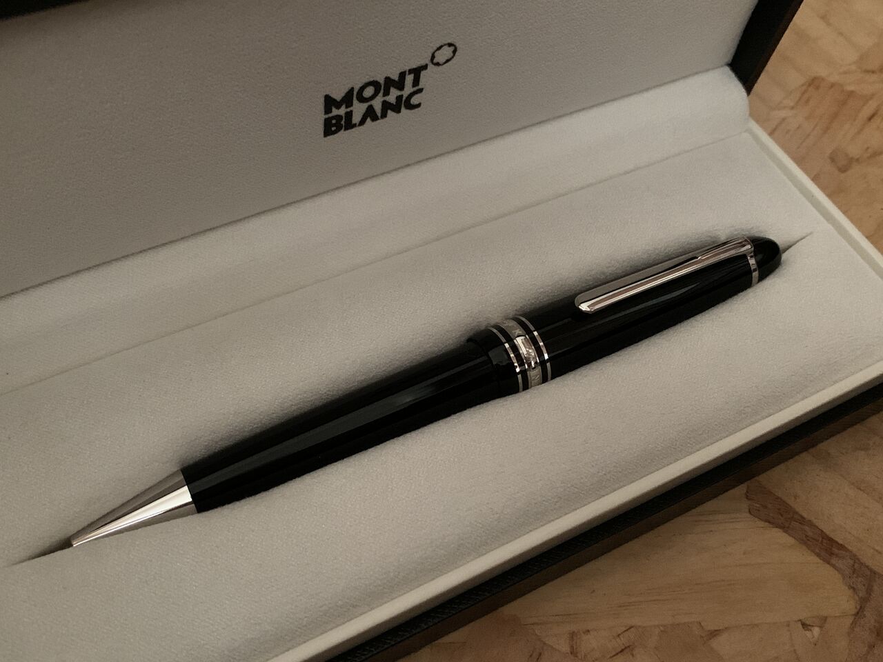 高級ボールペンのレビュー】MONTBLANC｜モンブランマイ