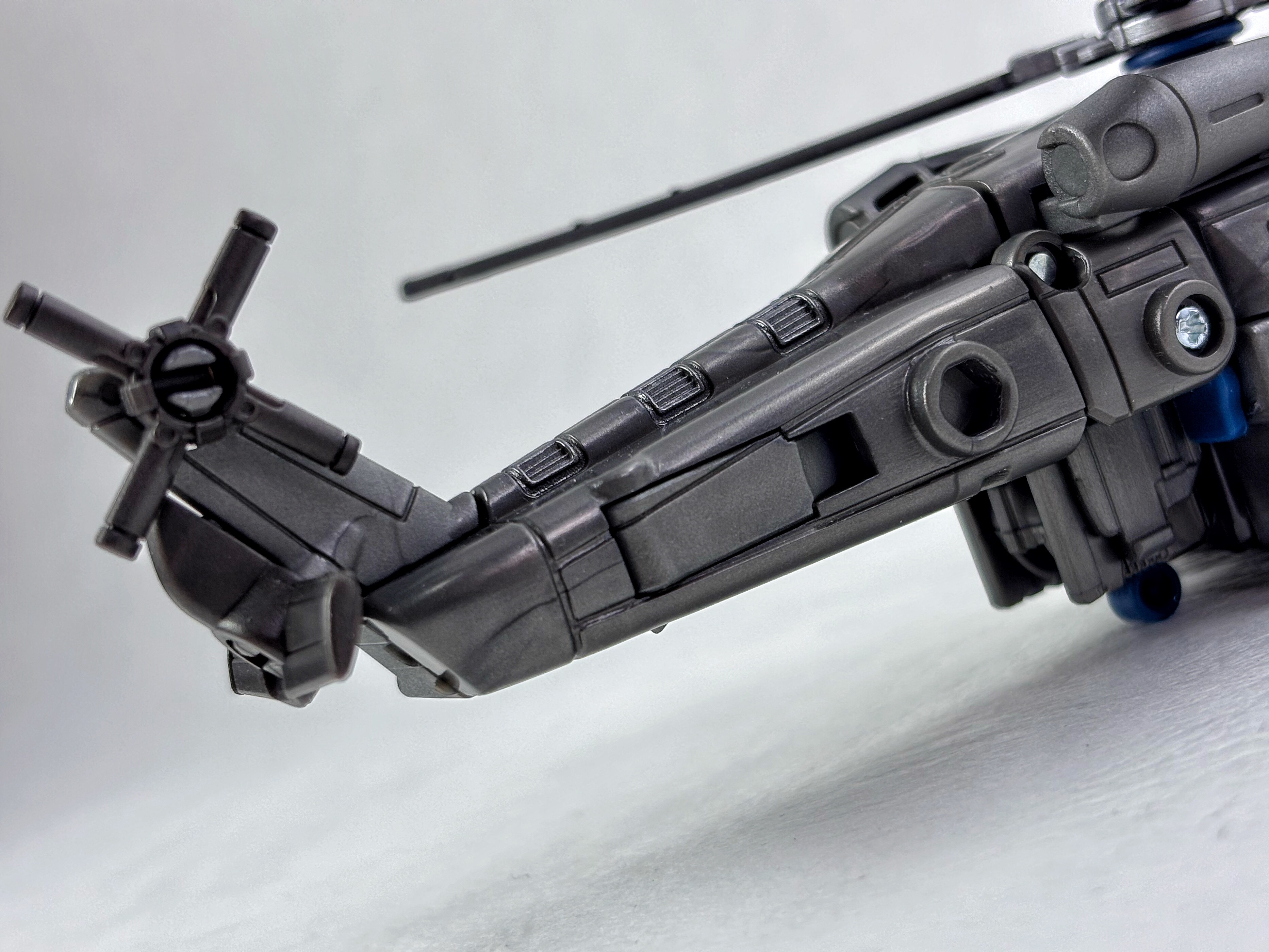 トランスフォーマー AOTP-14 ディセプティコンボルテックス レビュー