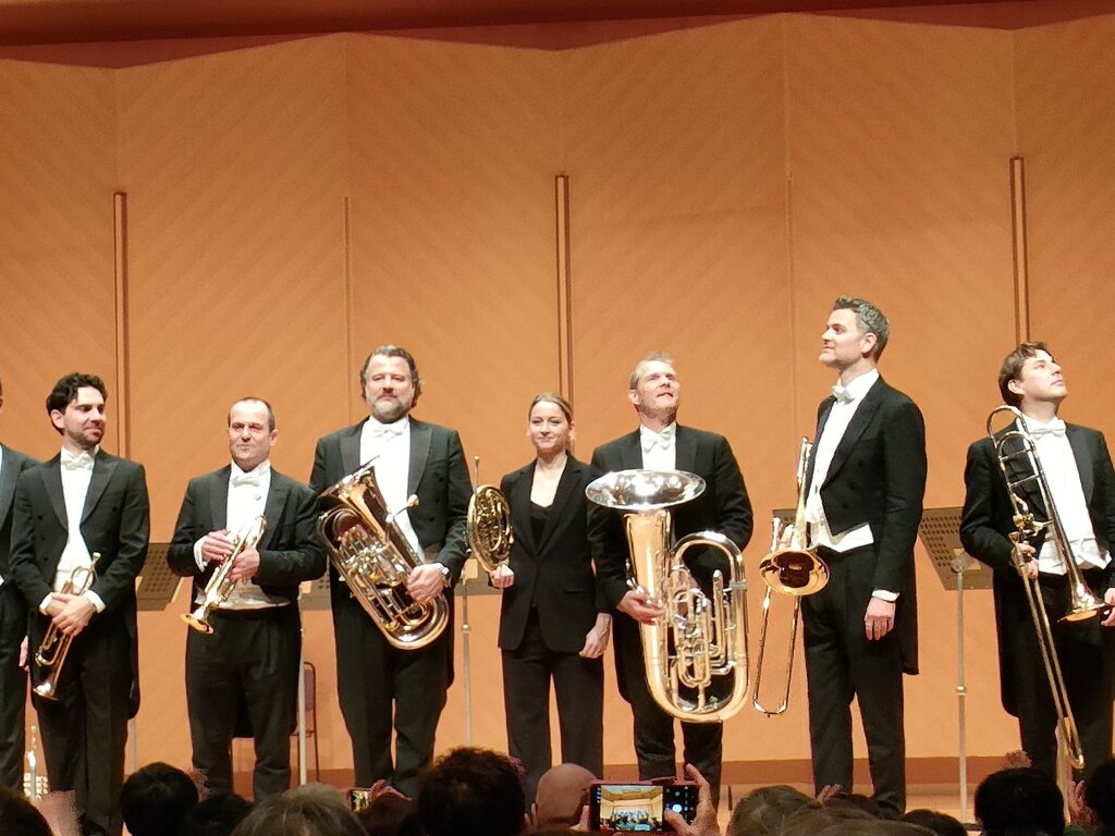 ロイヤル・コンセルトヘボウ管弦楽団 ブラス・アンサンブル : 萩谷