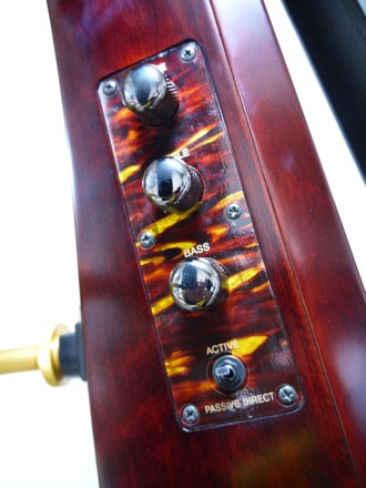 エレクトリックアップライトベース（EUB）比較 Alter EgoとSLB-200LTD