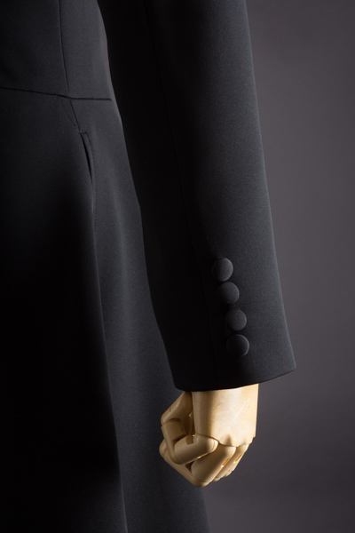 クールな印象、フレアコート 135｜Flare Coat｜着丈の長いロングコート