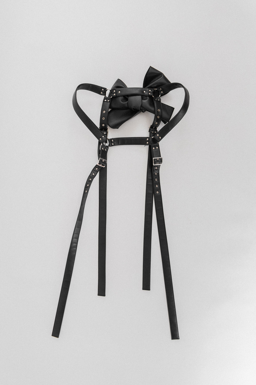 NOIR KEI NINOMIYA - Faux leather bow harness – L'OBSCUR