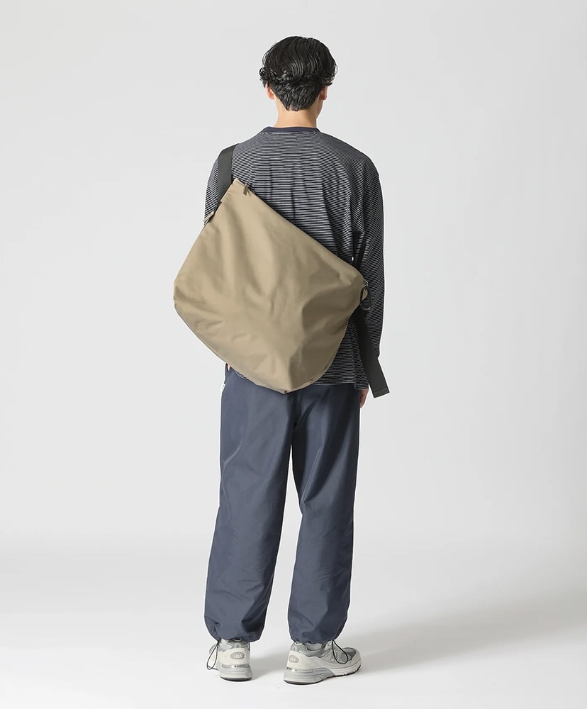 Nylon Messenger Bag(FREE Grey/グレー): meltum